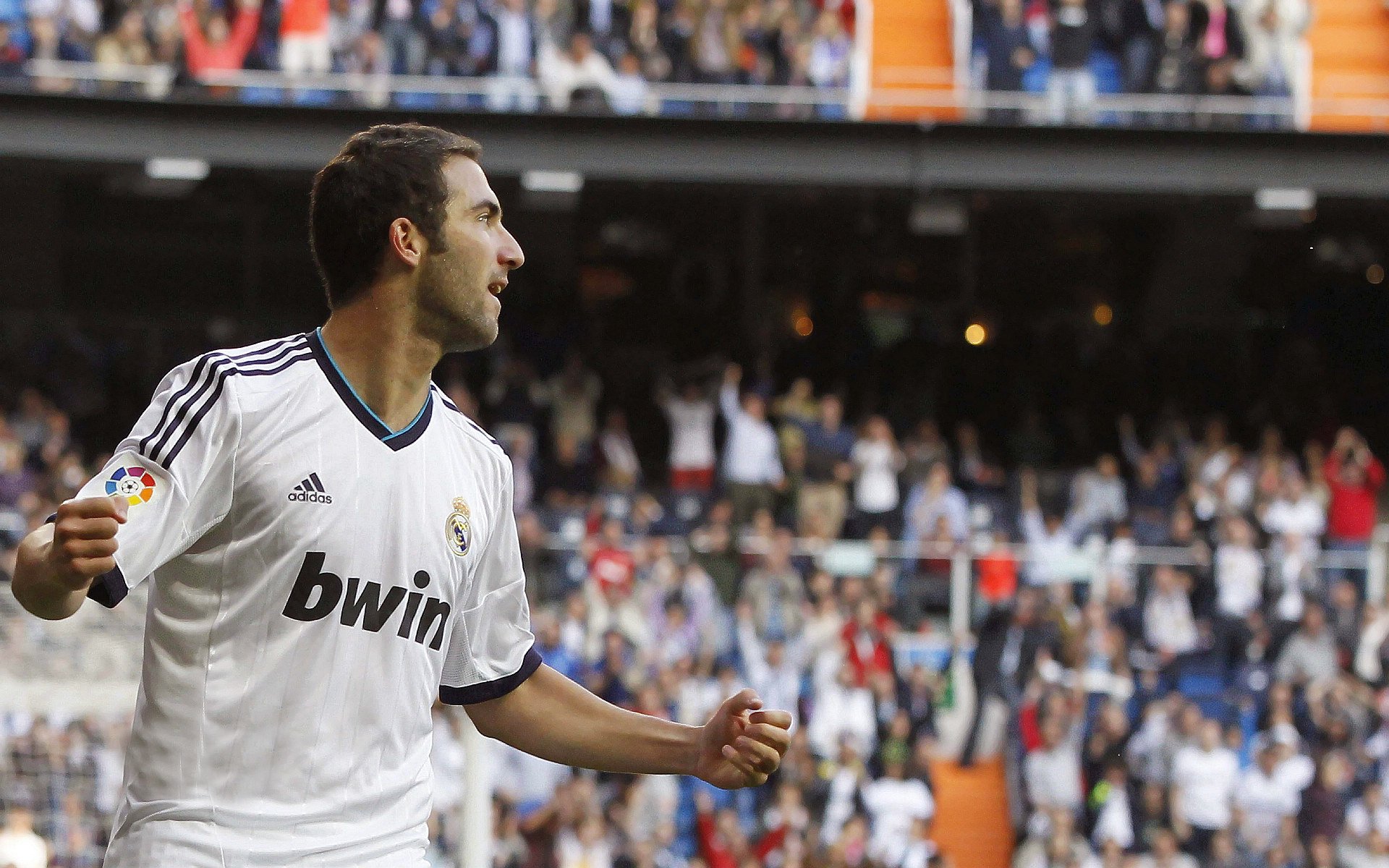 FB体育注册网址-法甲巴黎5-1大胜里尔，内马尔连续助攻，内马尔大巴黎进球