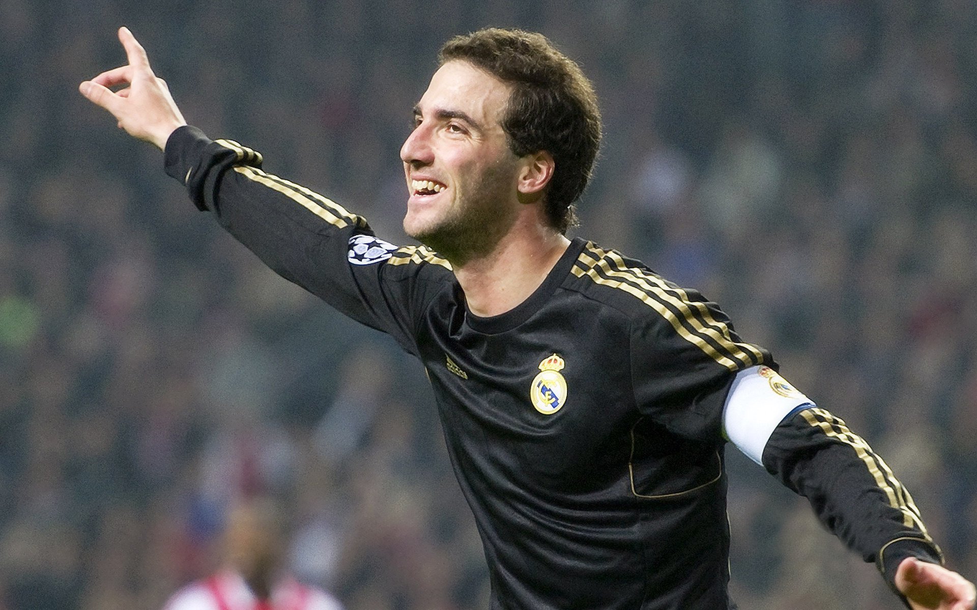 荷兰女子反曲弓队首次晋级巴黎奥运会，女子反曲弓比赛