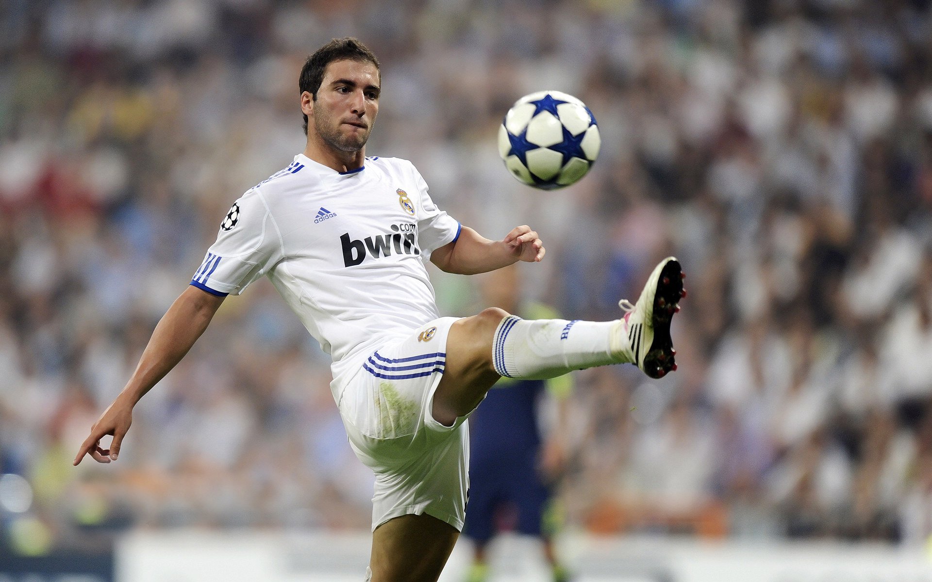 詹姆斯多次三双，继续写下巅峰传说！，詹姆斯几次三双